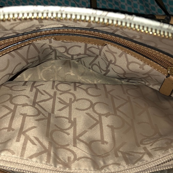 Calvin Klein Purse - Picture 6 of 8